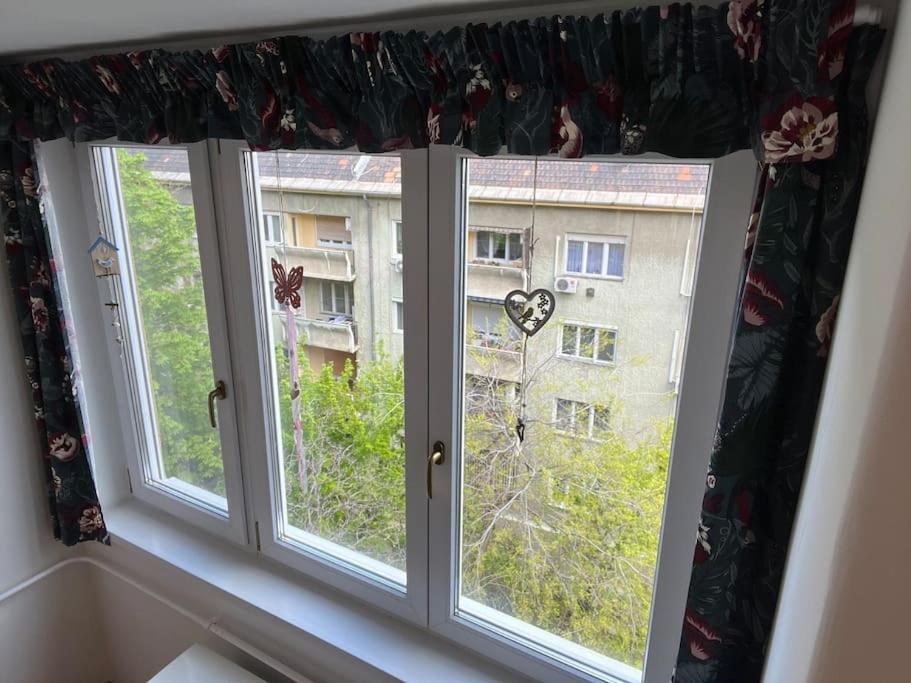 Awesome, 15 Mins To Center Home Budapeste Exterior foto