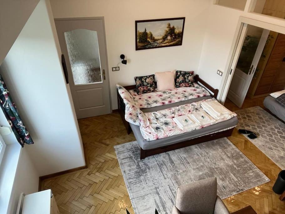 Awesome, 15 Mins To Center Home Budapeste Exterior foto